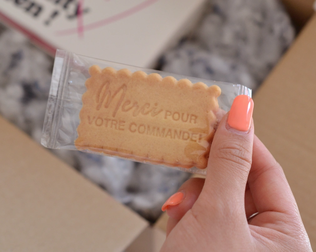 Biscuit personnalisé Merci pour votre commande, asilage colis