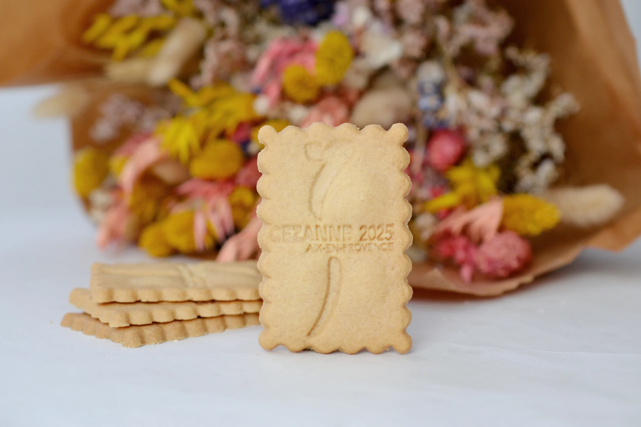 Biscuit personnalisé tamponné avec le logo de l'Office de Tourisme d'Aix-en-Provence